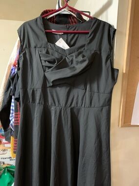 Black Sleeveless Fit-and-Flare Dress. Size Large